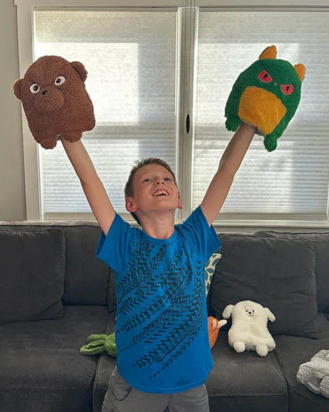 ollie-2hands-anger-jealous - Truthkins - Faith-filled plush toys that turn big feelings into God's truth